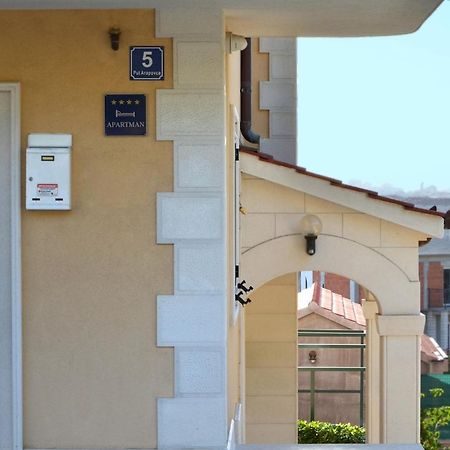 Apartmani Adela Solin Exteriér fotografie