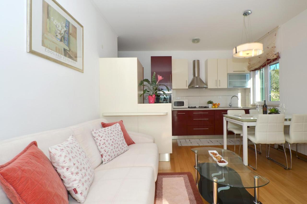 Apartmani Adela Solin Exteriér fotografie