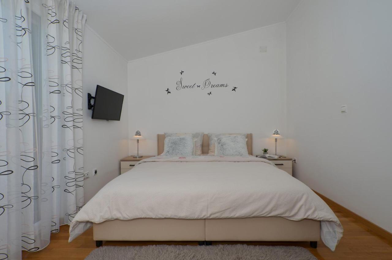 Apartmani Adela Solin Exteriér fotografie