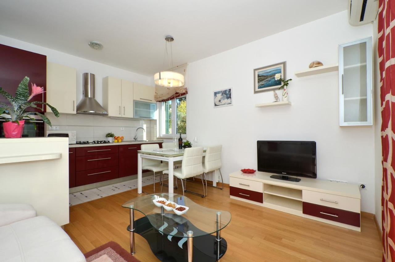 Apartmani Adela Solin Exteriér fotografie
