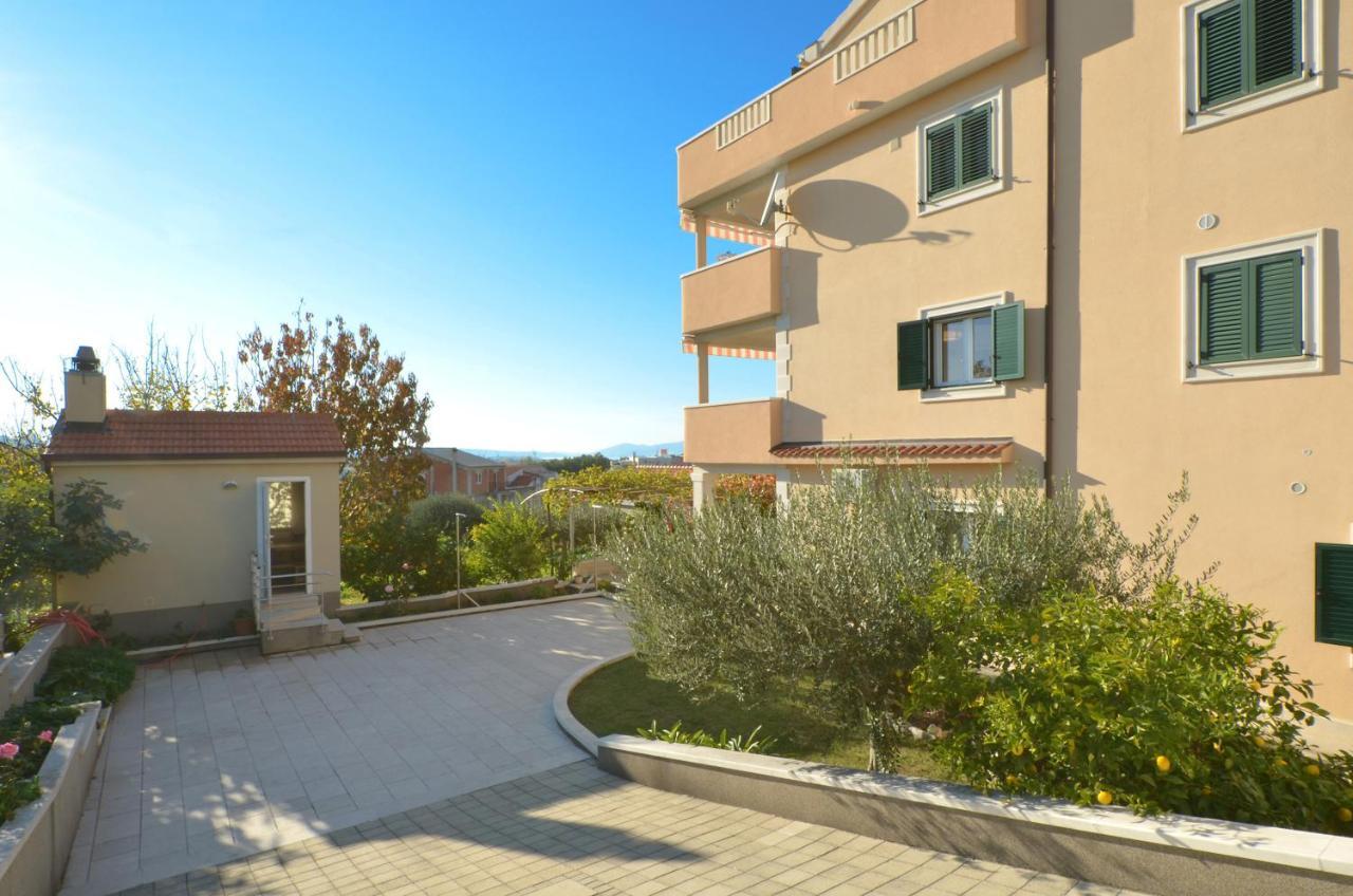 Apartmani Adela Solin Exteriér fotografie