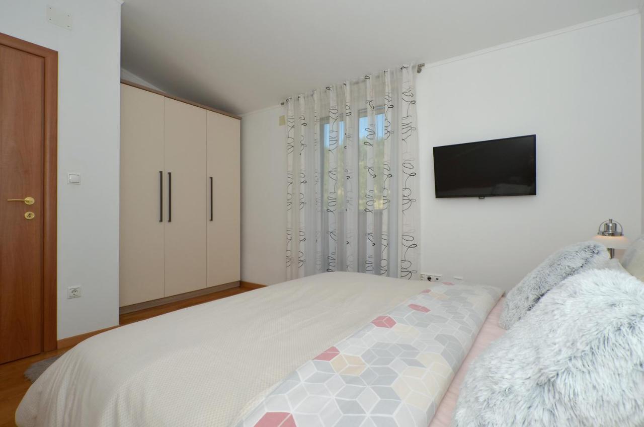 Apartmani Adela Solin Exteriér fotografie
