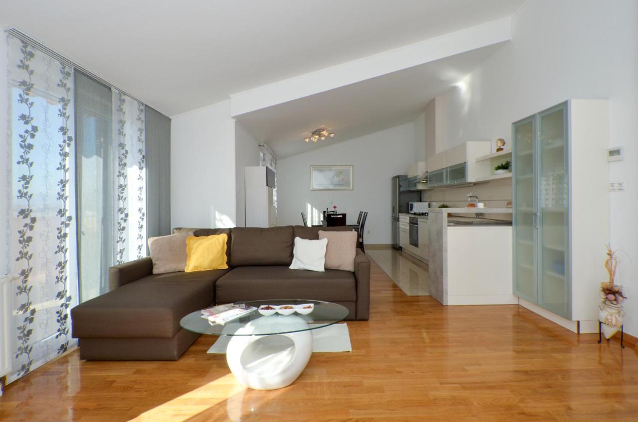 Apartmani Adela Solin Exteriér fotografie
